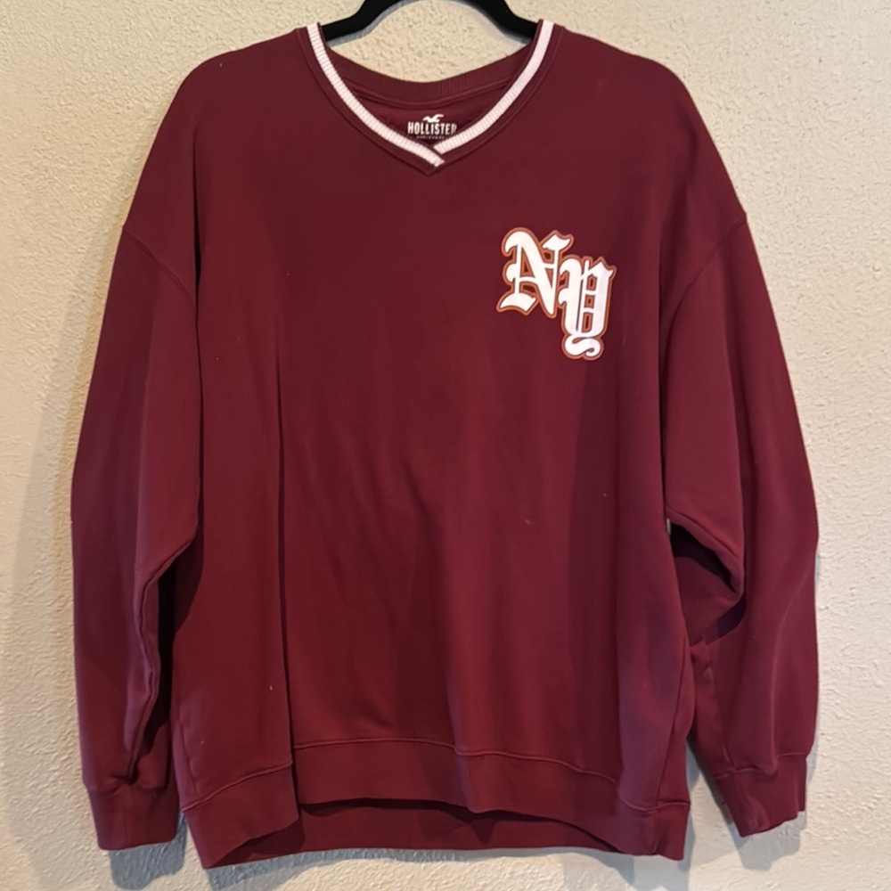 Hollister Maroon V-Neck Sweater with Sporty Style
